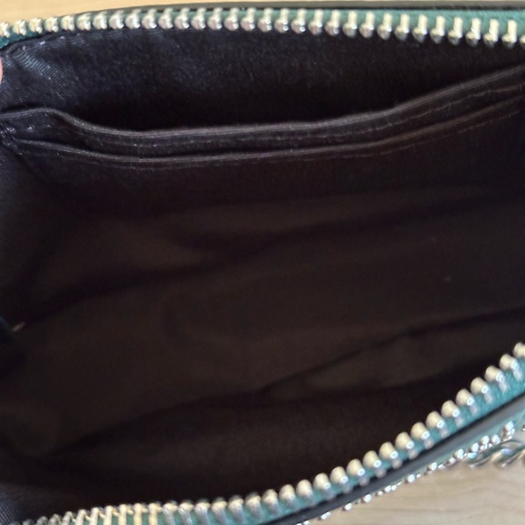 Coach - Picture 14 of 16